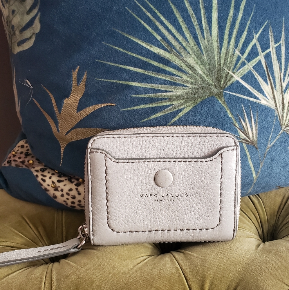 Marc Jacobs Empire zip wallet